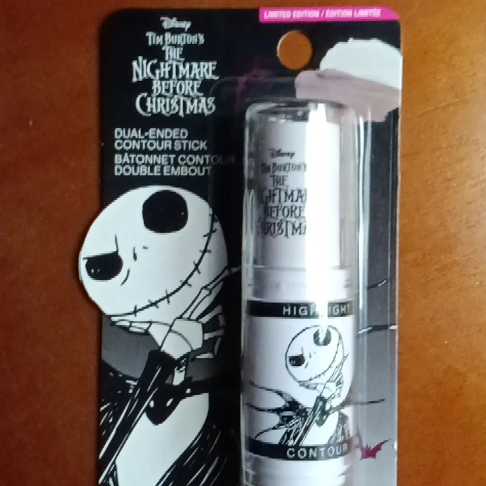 💀 TIM BURTON'S NIGHTMARE BEFORE CHRISTMAS DUAL ENDED CONTOUR STICK💀